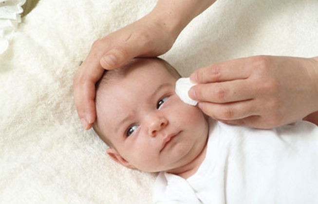 Sticky Eyes In Infant Its Causes Sign And Symptoms and Treatment Active Moms Network 
