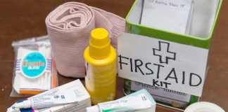 make-a-first-aid-kit