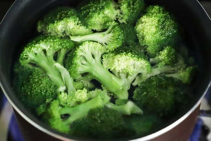 Broccoli-and-Green-Leafy-ve